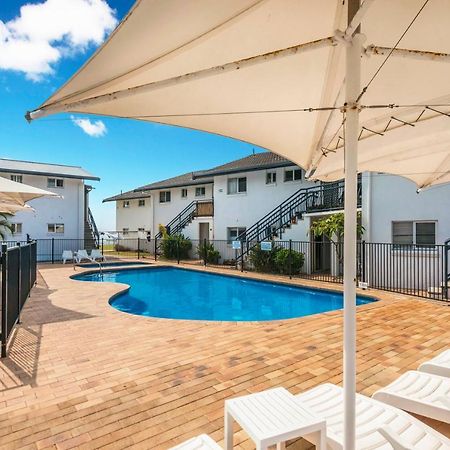 6B Beachfront Apartments Lennox Head Exterior photo